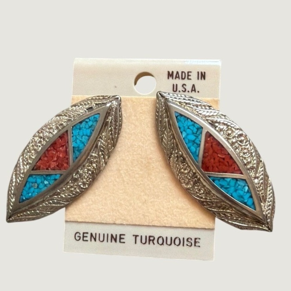 Vintage Southwestern Turquoise Coral Chip Inlay Post Earrings Silver Tone 1980s